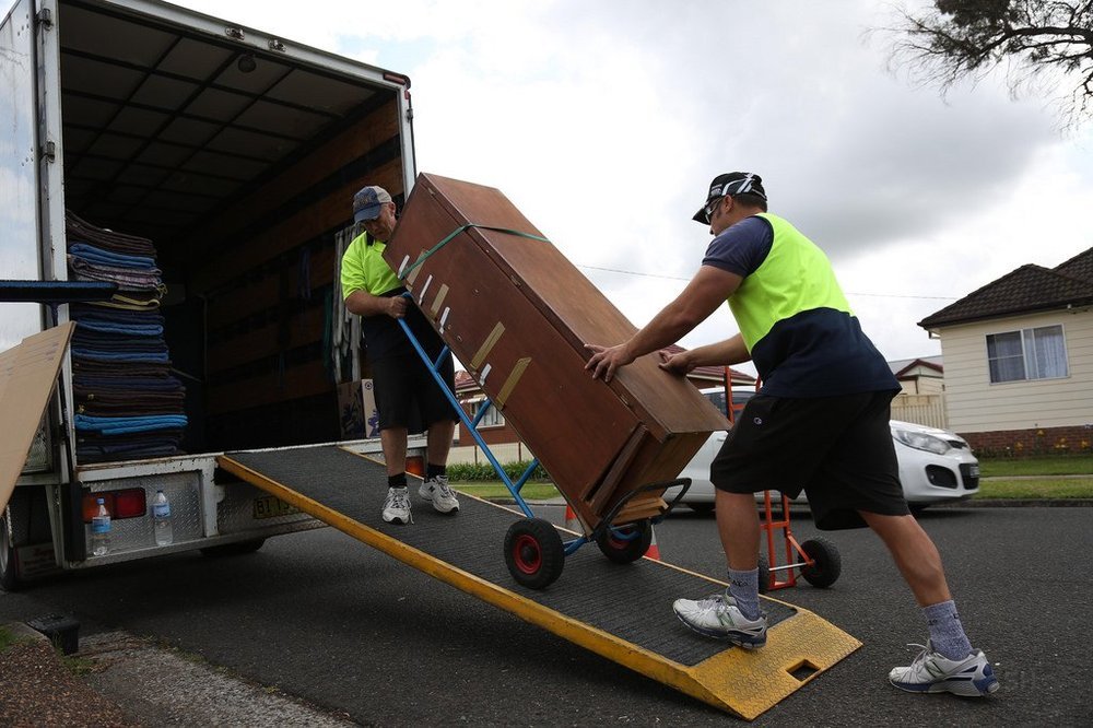 Top Benefits of Hiring Professional Movers in Euless, TX