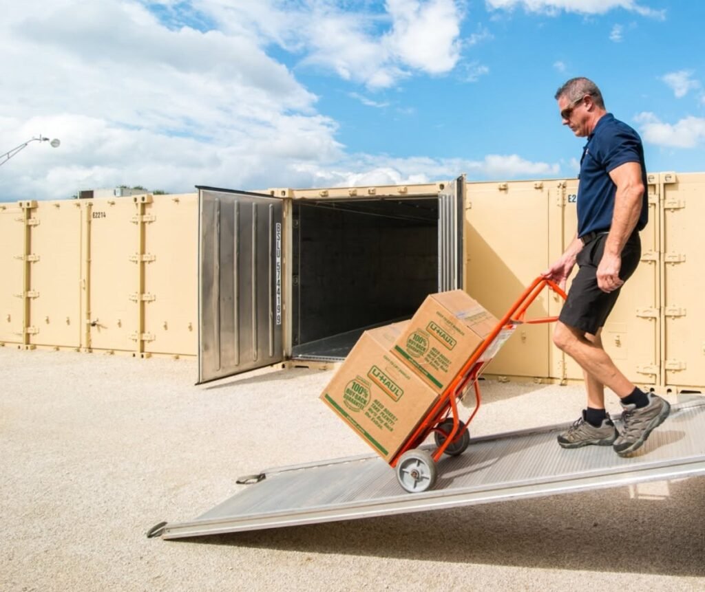 How Early to Book Movers in Euless, TX | Mid-Cities Movers